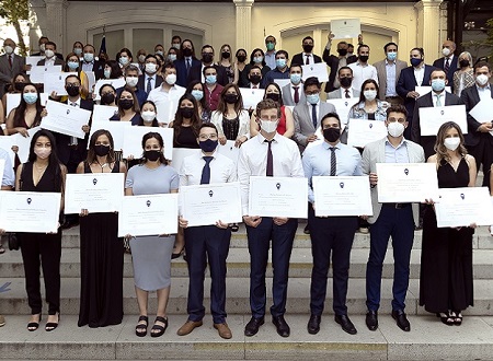 Galerías fotográficas de las Ceremonias de Titulación de la Universidad Gabriela Mistral Año Académico 2021