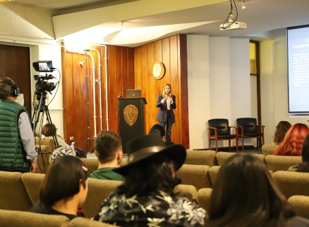 Con coloquio estudiantil UGM celebró el Día del Psicólogo