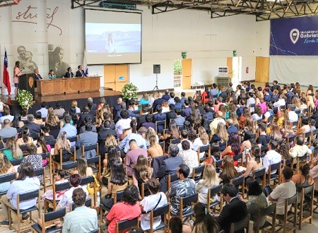 Universidad Gabriela Mistral realizó ceremonias de titulación para sus egresados y titulados 2022