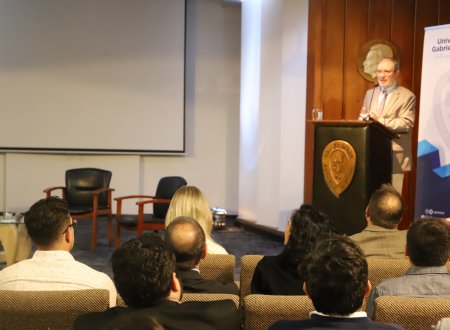 Escuela de Humanidades UGM reunió a estudiantes en su II Encuentro con exposición especial del Dr. Joaquín García Huidobro