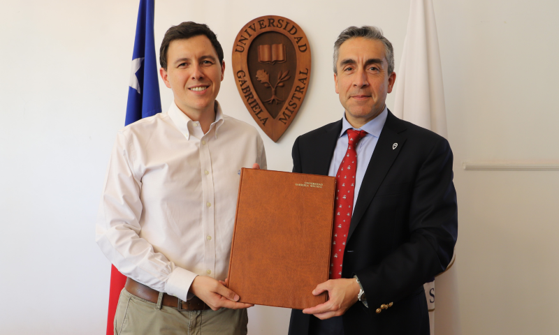 UGM firma convenio con la Municipalidad de Independencia para impulsar innovación con impacto territorial