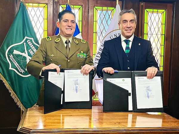 Universidad Gabriela Mistral y Carabineros de Chile amplían convenio de colaboración con nuevos beneficios para funcionarios y sus familias