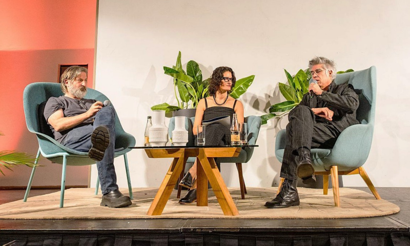 Decana Jeannette Plaut condujo conversatorio con los Premios Nacionales de Arquitectura 2026