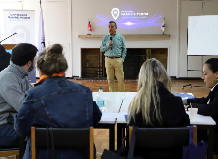 Magíster en Derecho de la Empresa realizó workshop para abordar estrategias de negociación
